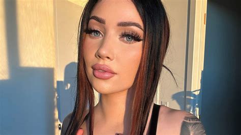 willow harper age.
